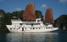 dragon pearl junk cruise