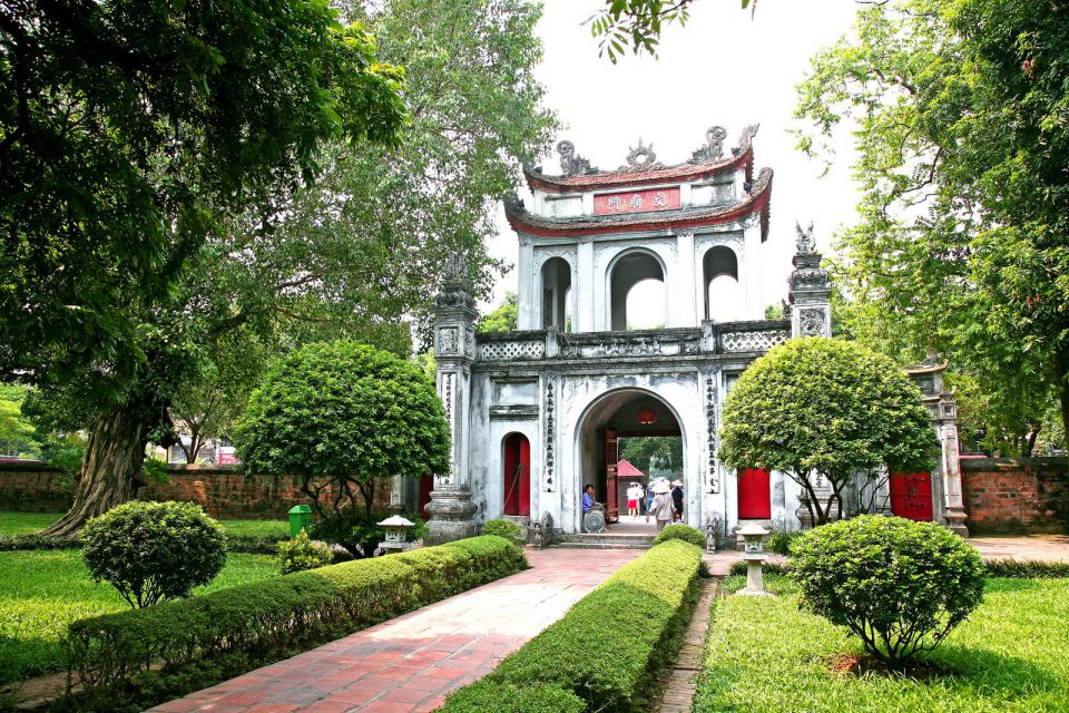 Temple Of Literature - Journey Vietnam