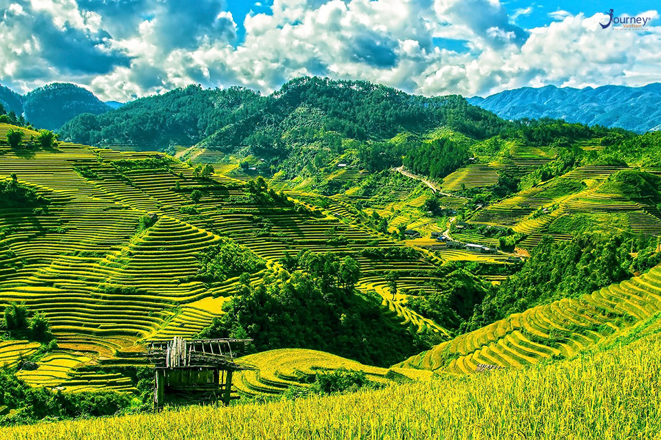 Sapa Is A Mountainous Town In Northen Vietnam - Journey Vietnam