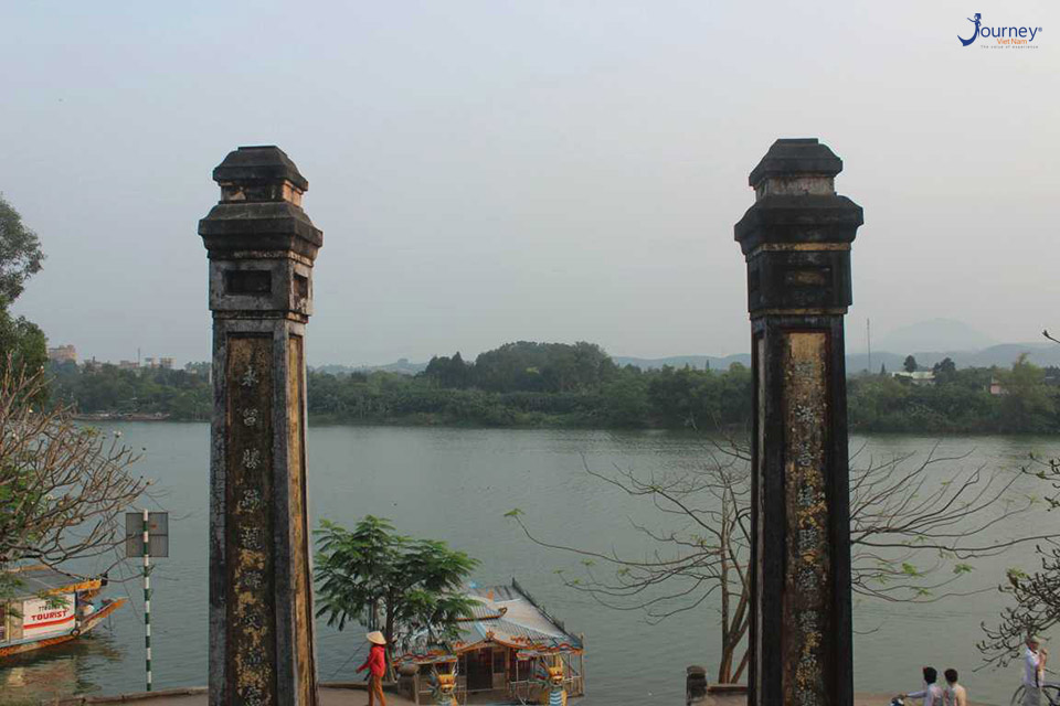 Thien Mu Pagoda - The Mystery Of The Love Curse - Journey Vietnam