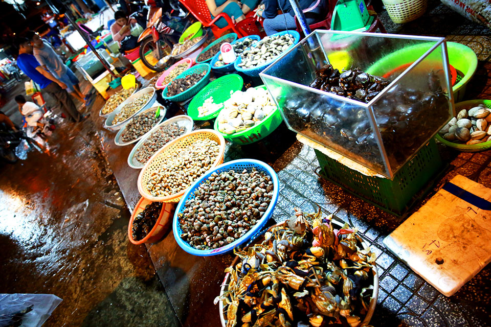 Ha Tien Night Market 