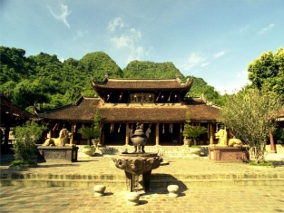 perfume pagoda overview