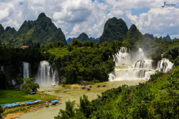 Ban Gioc Waterfall - Journey Vietnam